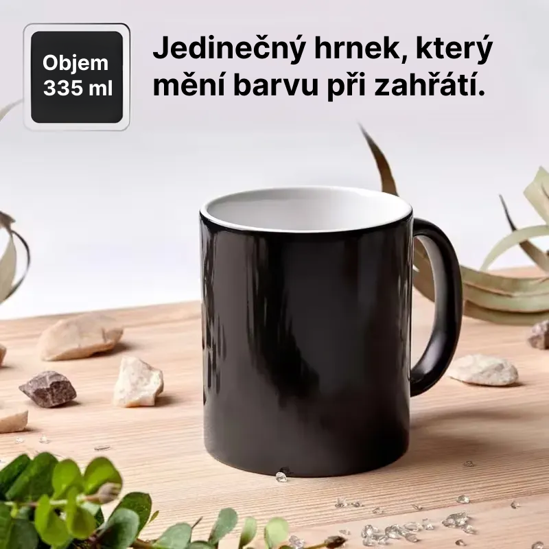 Citlivý hrnek na teplo s měnícím se obrázkem